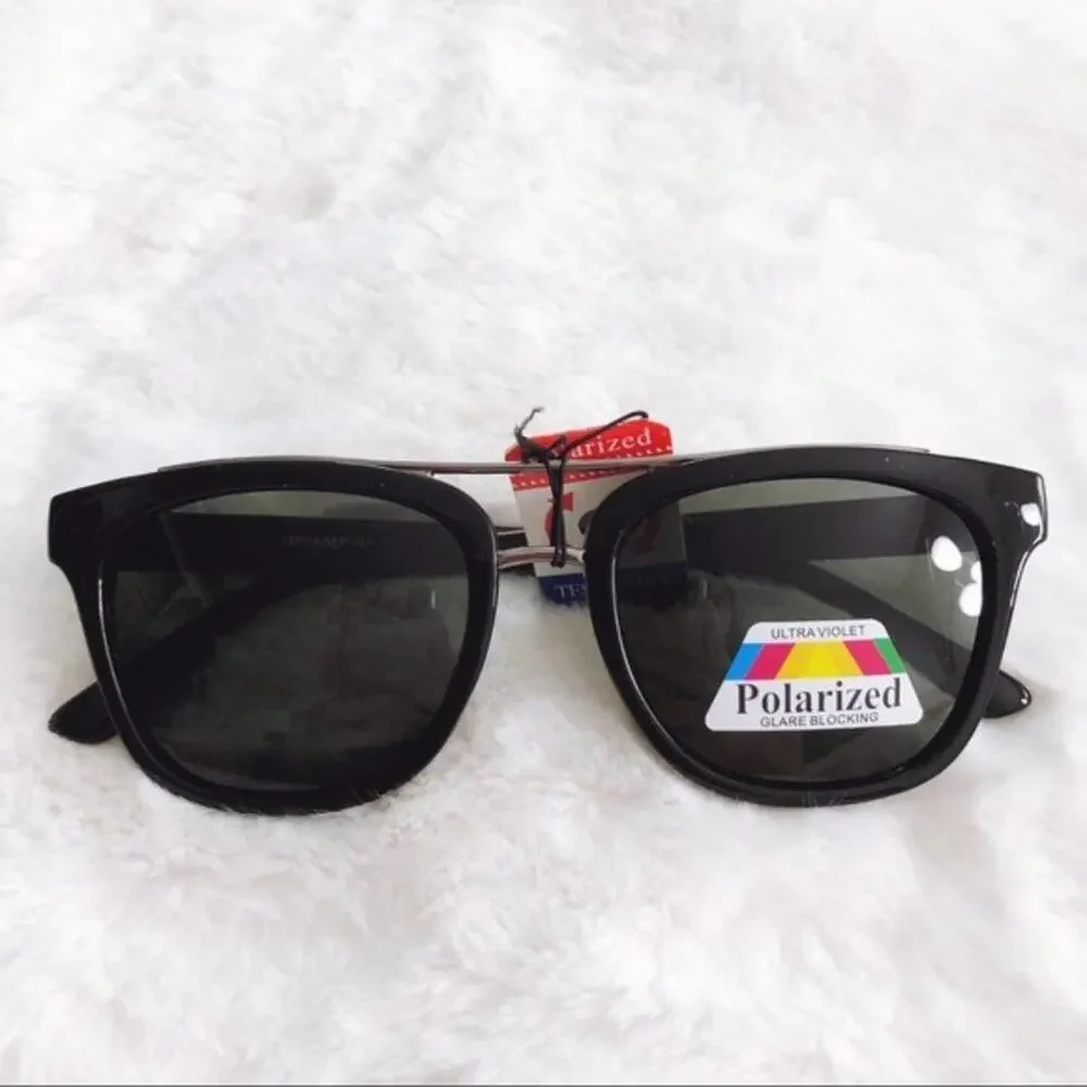 Lyle Glossy Black Polarized Sunglasses